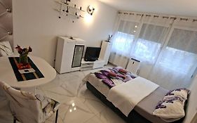 Studio Apartman Franka